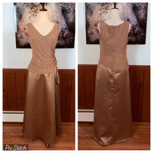 Pretty Vintage 90s Patra Mother of the Bride Gown